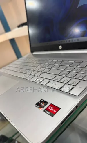 New Laptop HP Stream Notebook 8GB AMD Ryzen 5 SSD 512GB