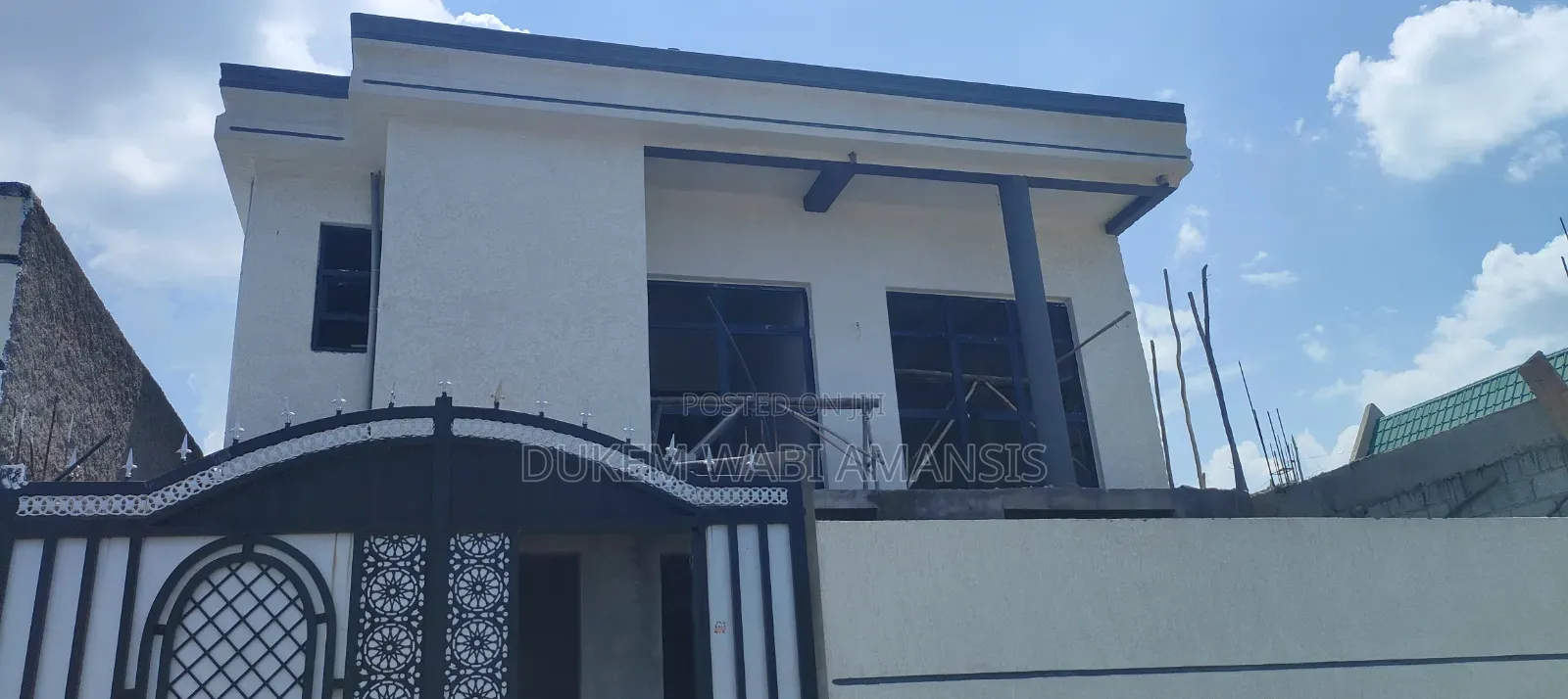 12bdrm Townhouse/Terrace in Bishoftu Dukem, East Shewa for sale