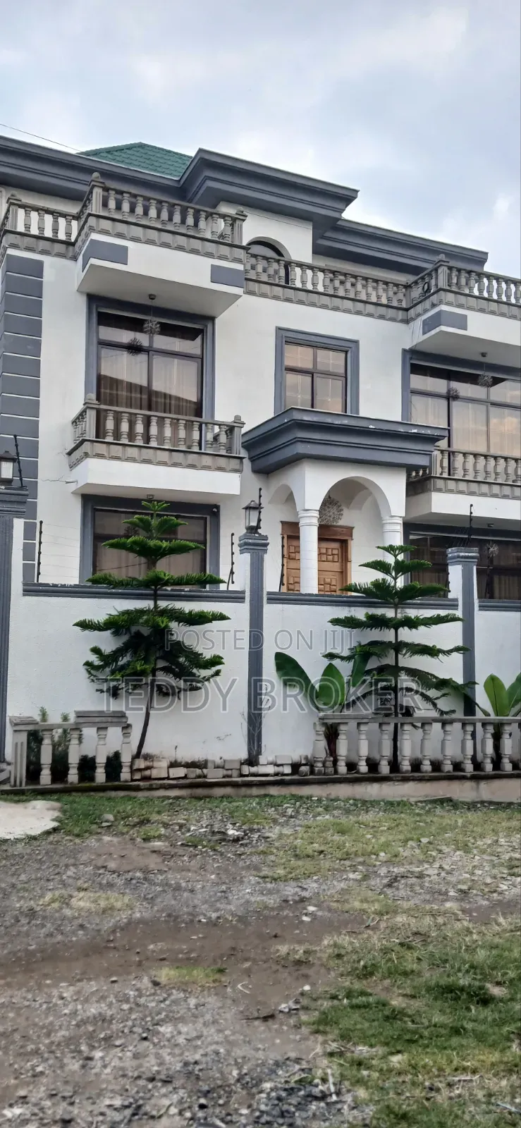 8bdrm House in Haile Garment, Nifas Silk-Lafto for sale