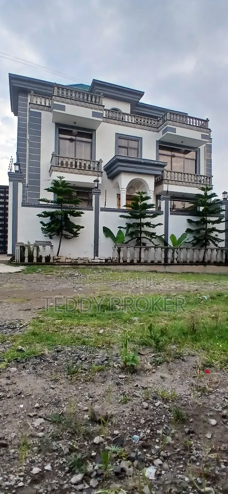 8bdrm House in Haile Garment, Nifas Silk-Lafto for sale