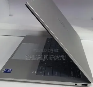 New Laptop HP OmniBook X Flip 14" 16GB Intel Core Ultra 7 SSD 1T