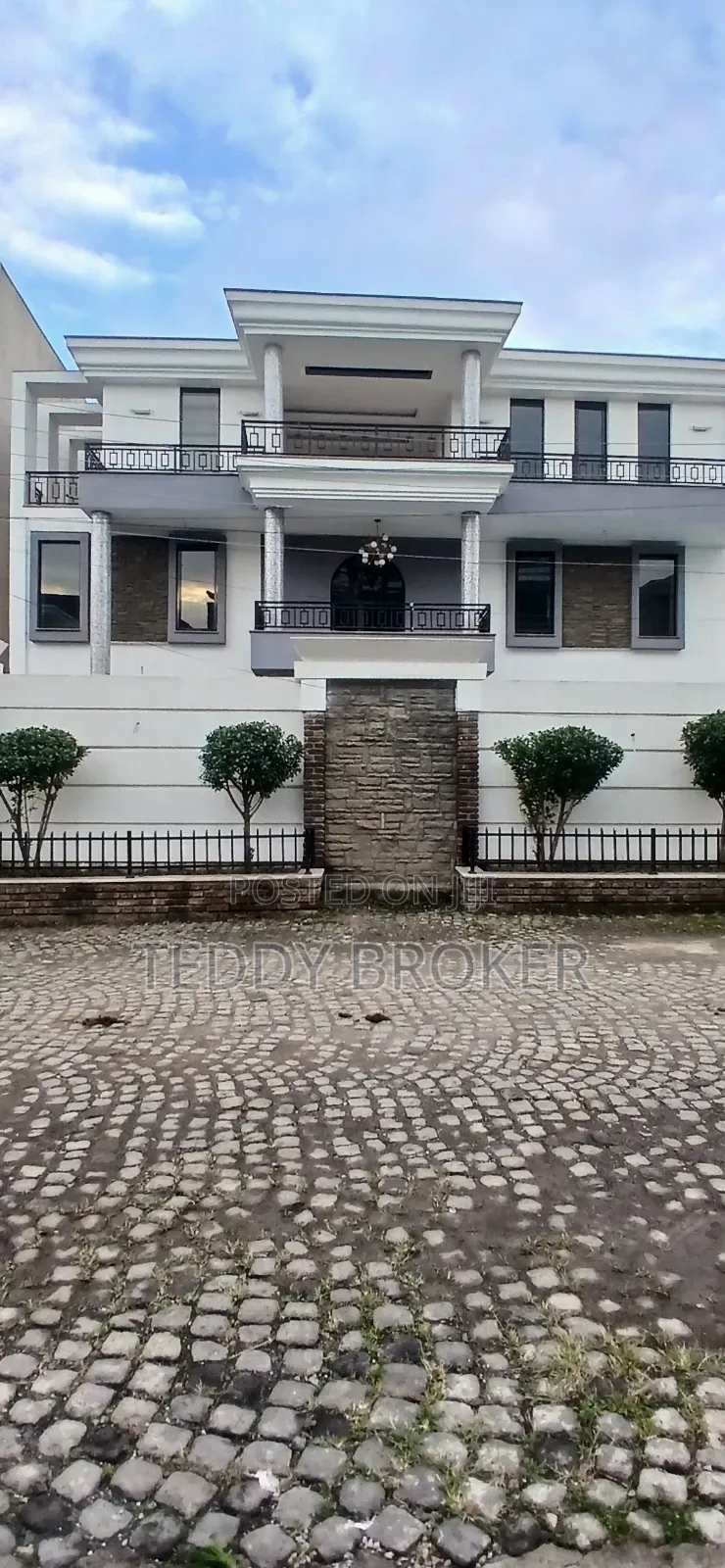 8bdrm House in Haile Garment, Nifas Silk-Lafto for sale