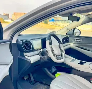 New BYD Sealion 06 EV 2026 Beige