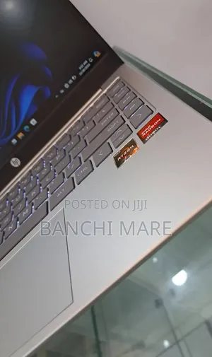 New Laptop HP Stream Notebook 8GB AMD Ryzen 5 SSD 512GB