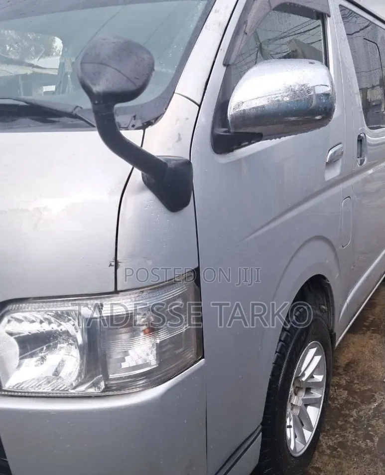 Toyota Axio 2017 Silver