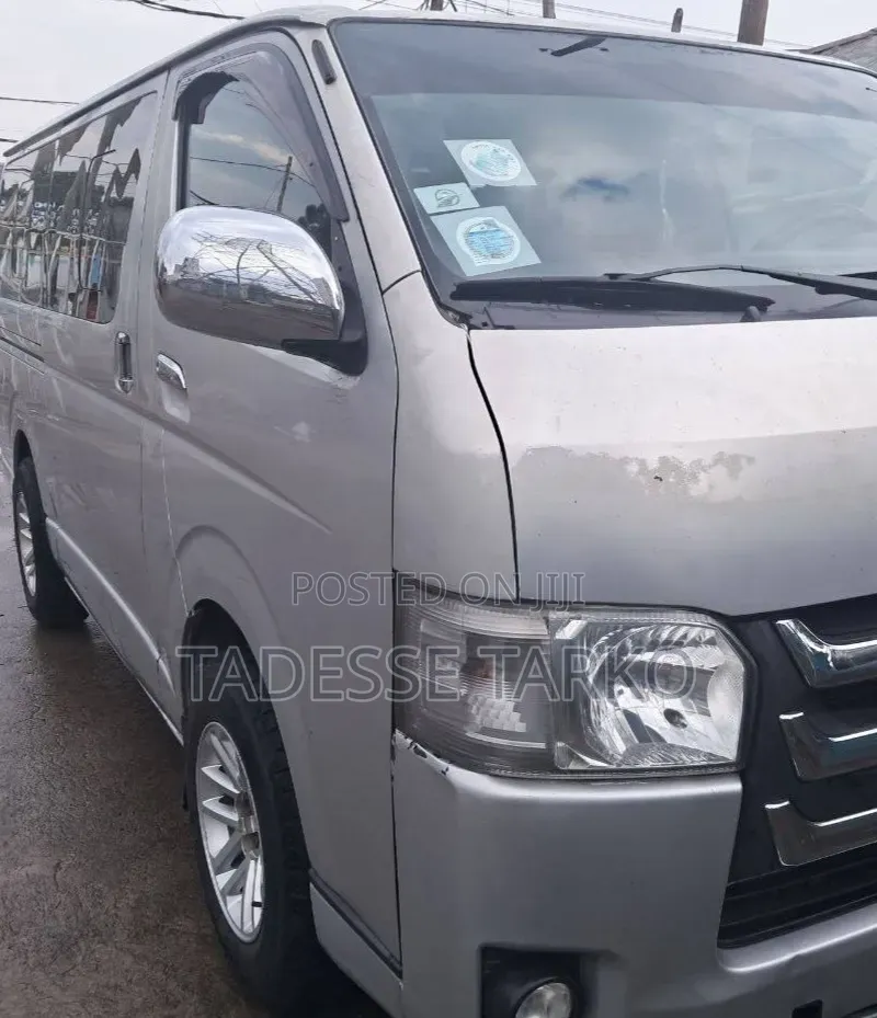 Toyota Axio 2017 Silver