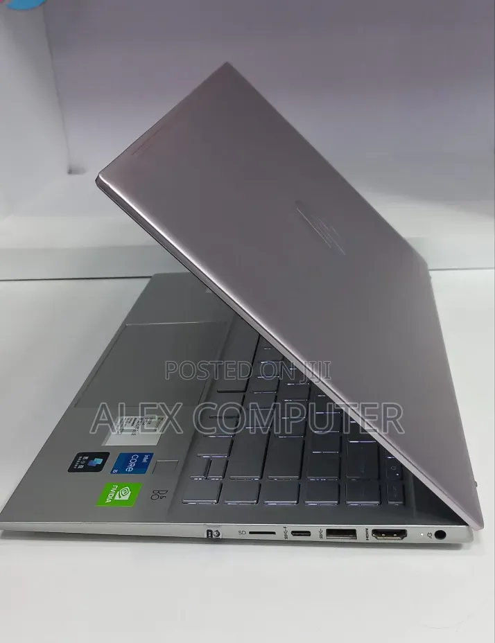 New Laptop HP Pavilion 14 16GB Intel Core i5 SSD 512GB