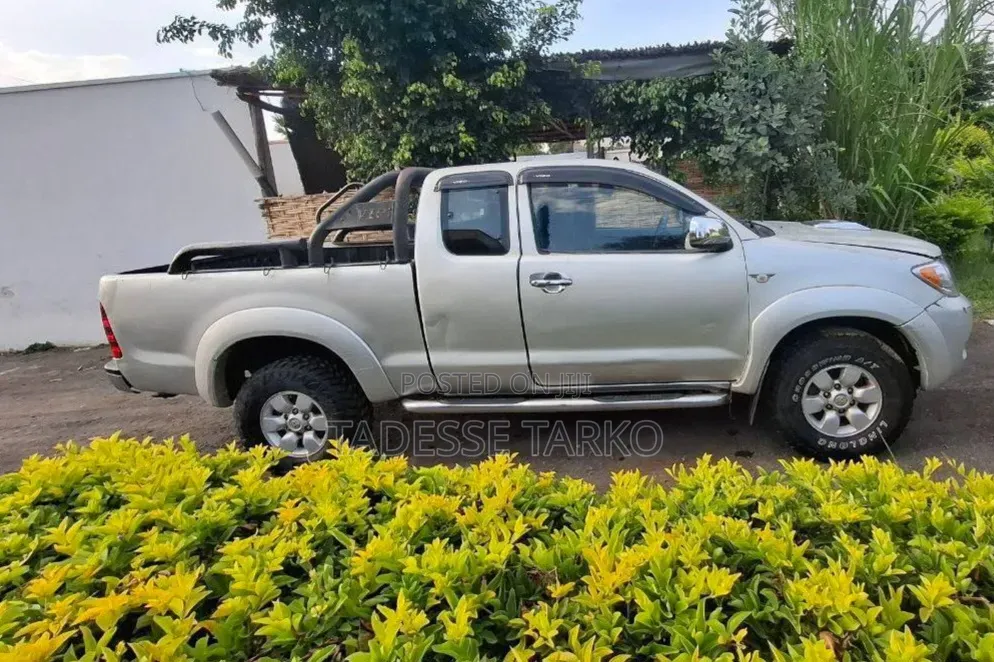 Toyota Hilux 2008 Silver
