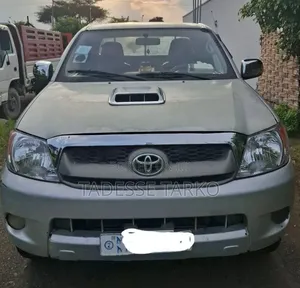 Toyota Hilux 2008 Silver