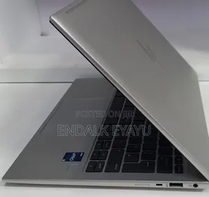 New Laptop HP EliteBook 830 G9 16GB Intel Core i5 SSD 512GB