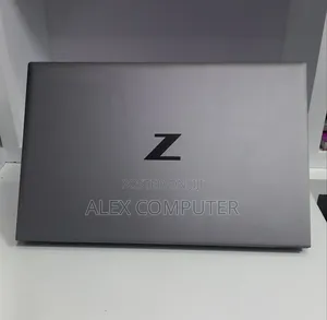 New Laptop HP ZBook Firefly G8 16GB Intel Core i7 SSD 512GB