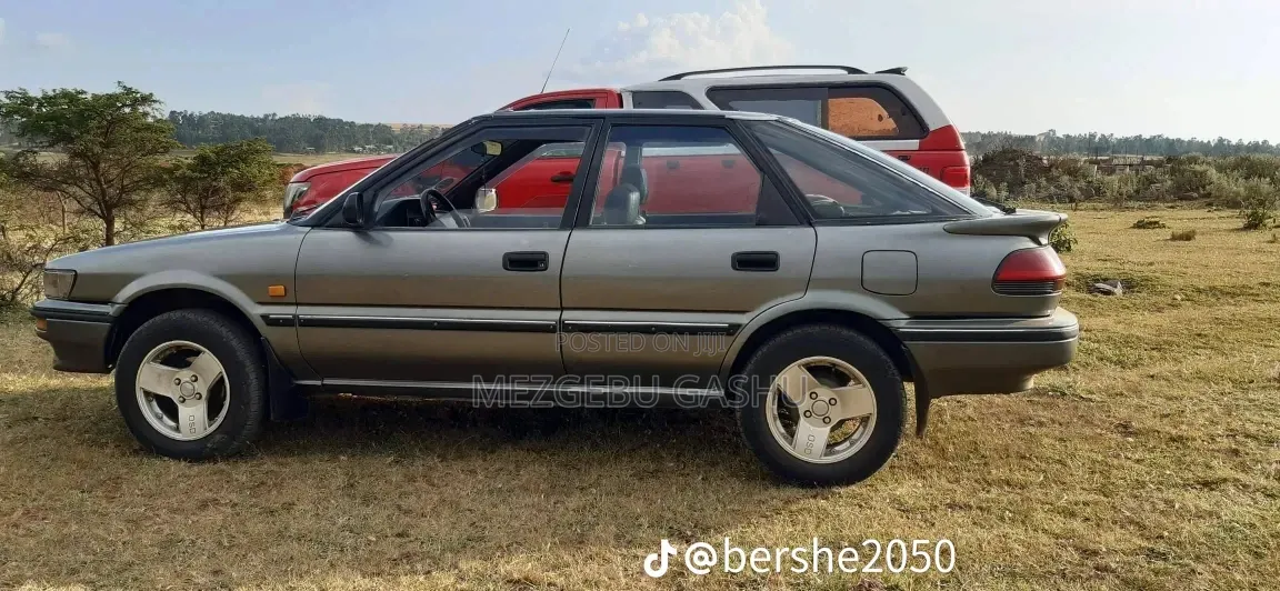 Toyota Corolla 1990 Black