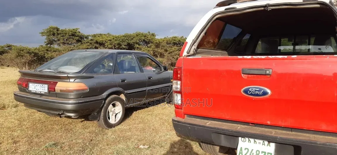 Toyota Corolla 1990 Black