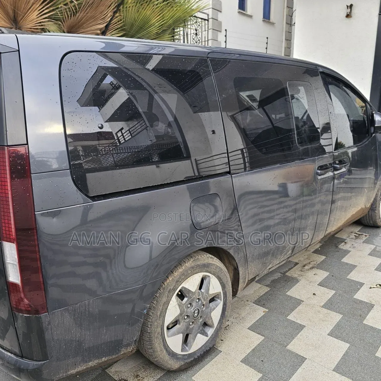 Hyundai Staria 2022 Gray