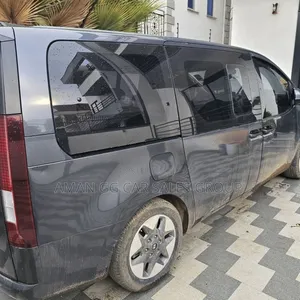 Hyundai Staria 2022 Gray
