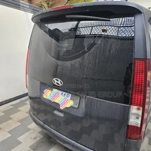 Hyundai Staria 2022 Gray