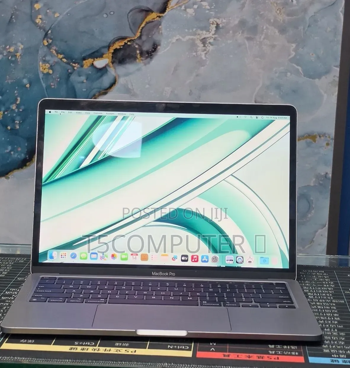 New Laptop Apple MacBook Air 2022 M2 8GB Apple M2 SSD 256GB