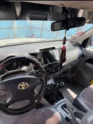 Toyota Hilux 2006 Beige