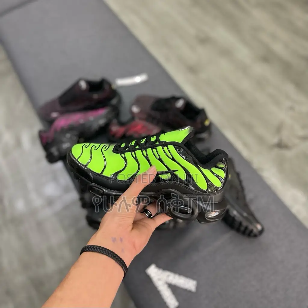 Nike Air Max TN Plus ‘Cameleón’ “Vibrant Green’ Men’s Shoes