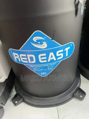 Red East 40L High Pressure Grease Injector