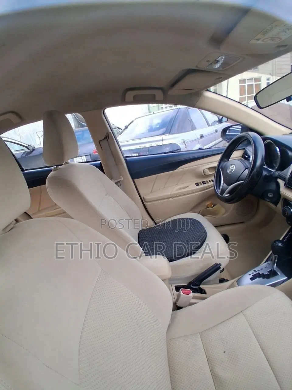 Toyota Yaris 2015 Brown