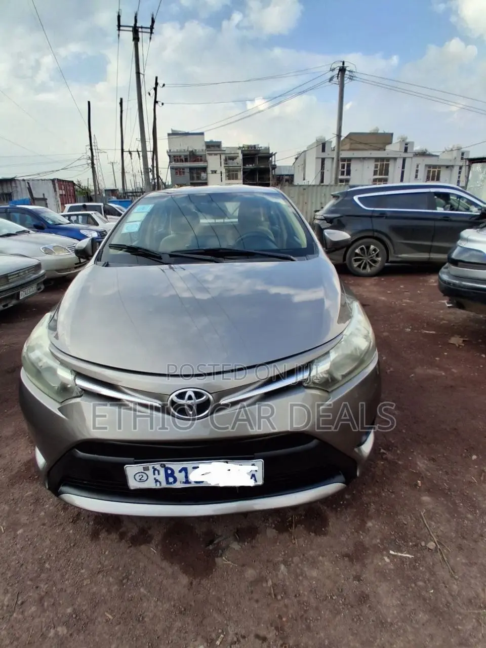 Toyota Yaris 2015 Brown