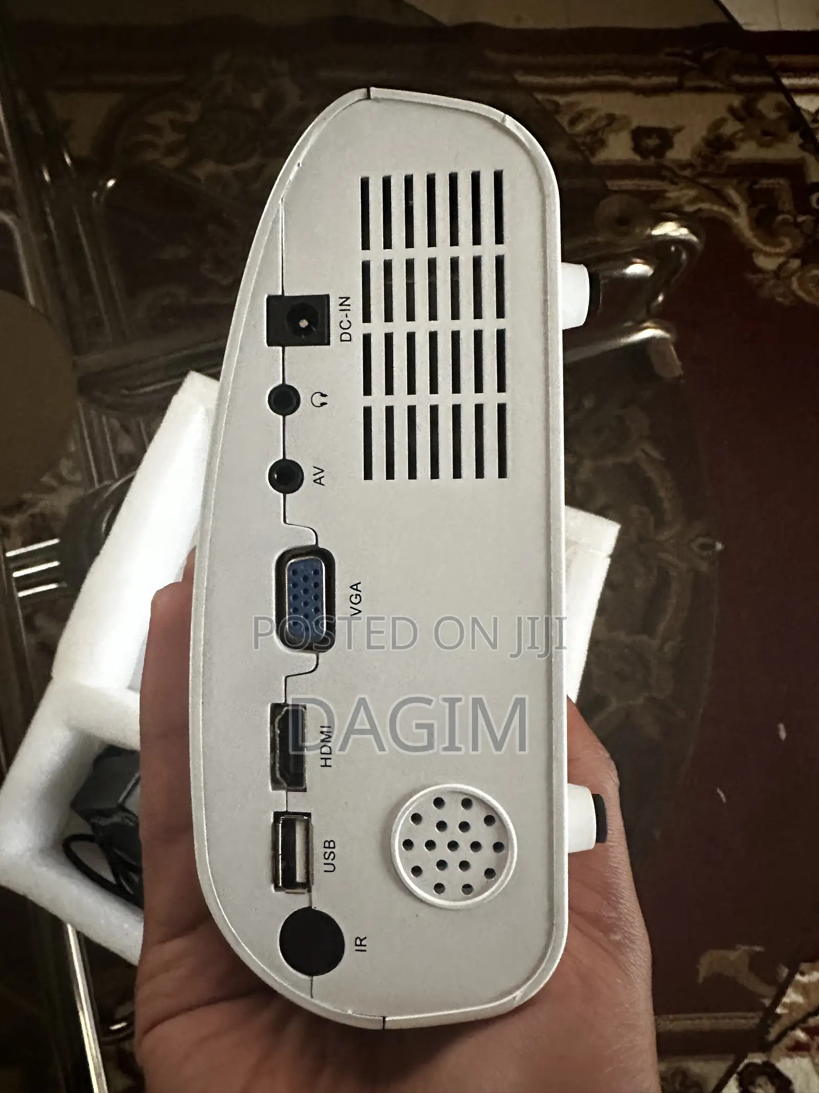 RD-802 Mini LED Projector | HDMI VGA USB SD AV | Portable Home Cinema