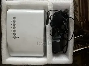 RD-802 Mini LED Projector | HDMI VGA USB SD AV | Portable Home Cinema