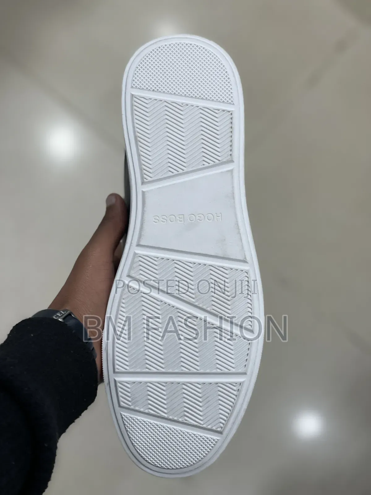 Hugo Boss Low-Top Sneakers Featuring a White Rubber Sole