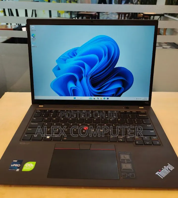New Laptop Lenovo ThinkPad T14 G3 32GB Intel Core i7 SSD 512GB