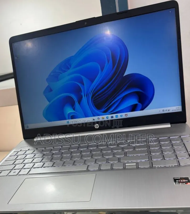 New Laptop HP Stream Notebook 8GB AMD Ryzen 5 SSD 512GB