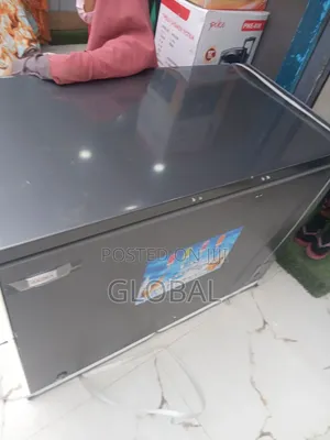 Syinix 270-Litre Chest Freezer
