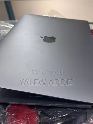 New Laptop Apple MacBook Air 2018 8GB Intel Core i5 SSD 128GB