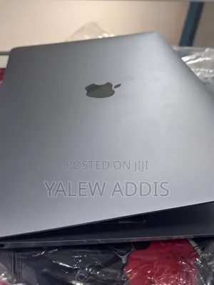 New Laptop Apple MacBook Air 2018 8GB Intel Core i5 SSD 128GB