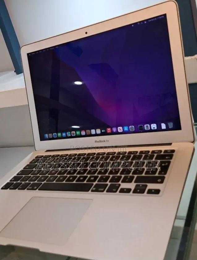New Laptop Apple MacBook Air 2017 8GB Intel Core i5 SSD 256GB