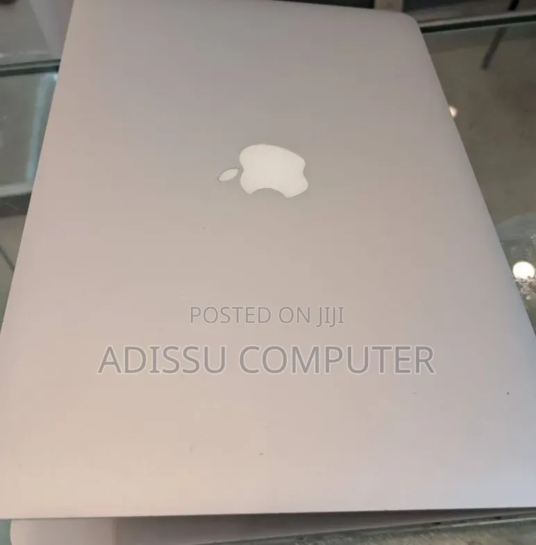 New Laptop Apple MacBook Air 2017 8GB Intel Core i5 SSD 256GB