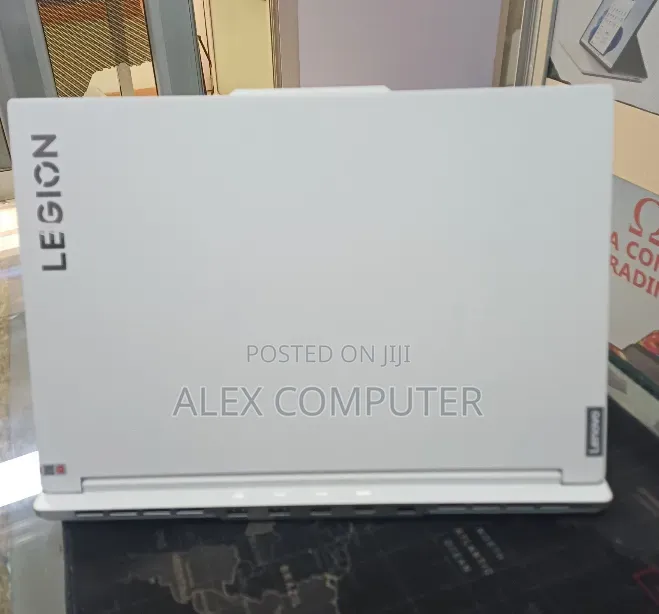 New Laptop Lenovo 16GB Intel Core i9 SSD 1T