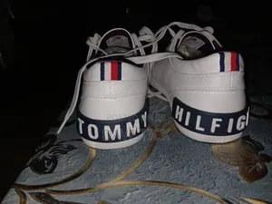 Tommy Hilfiger Men's Rexin Sneaker ,White