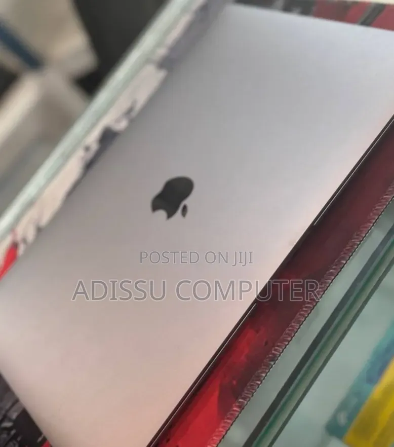 New Laptop Apple MacBook Air 8GB Apple M1 SSD 256GB