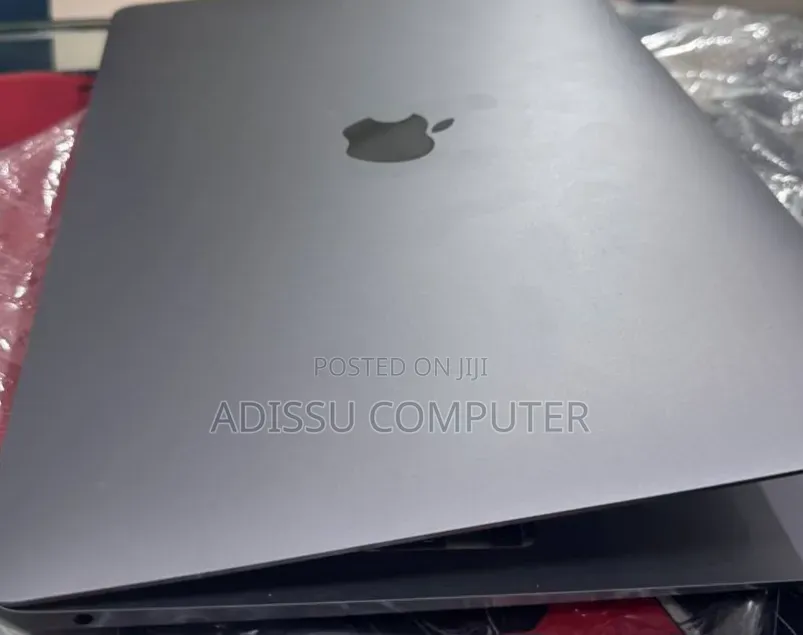 New Laptop Apple MacBook Air 8GB Apple M1 SSD 256GB