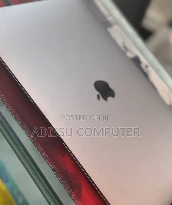 New Laptop Apple MacBook Air 8GB Apple M1 SSD 256GB