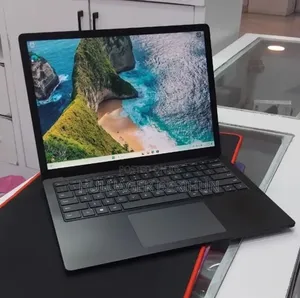 New Laptop Microsoft Surface Laptop 5 16GB Intel Core i7 SSD 256GB