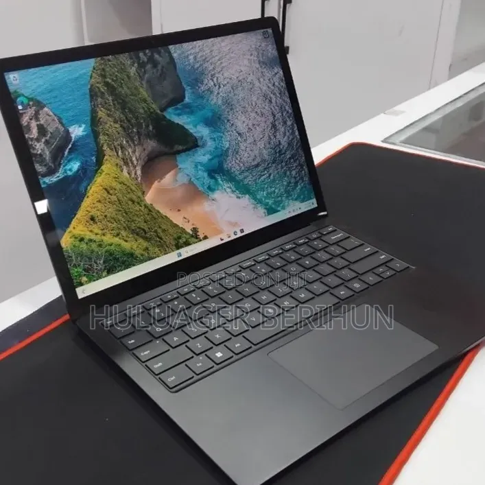 New Laptop Microsoft Surface Laptop 5 16GB Intel Core i7 SSD 256GB