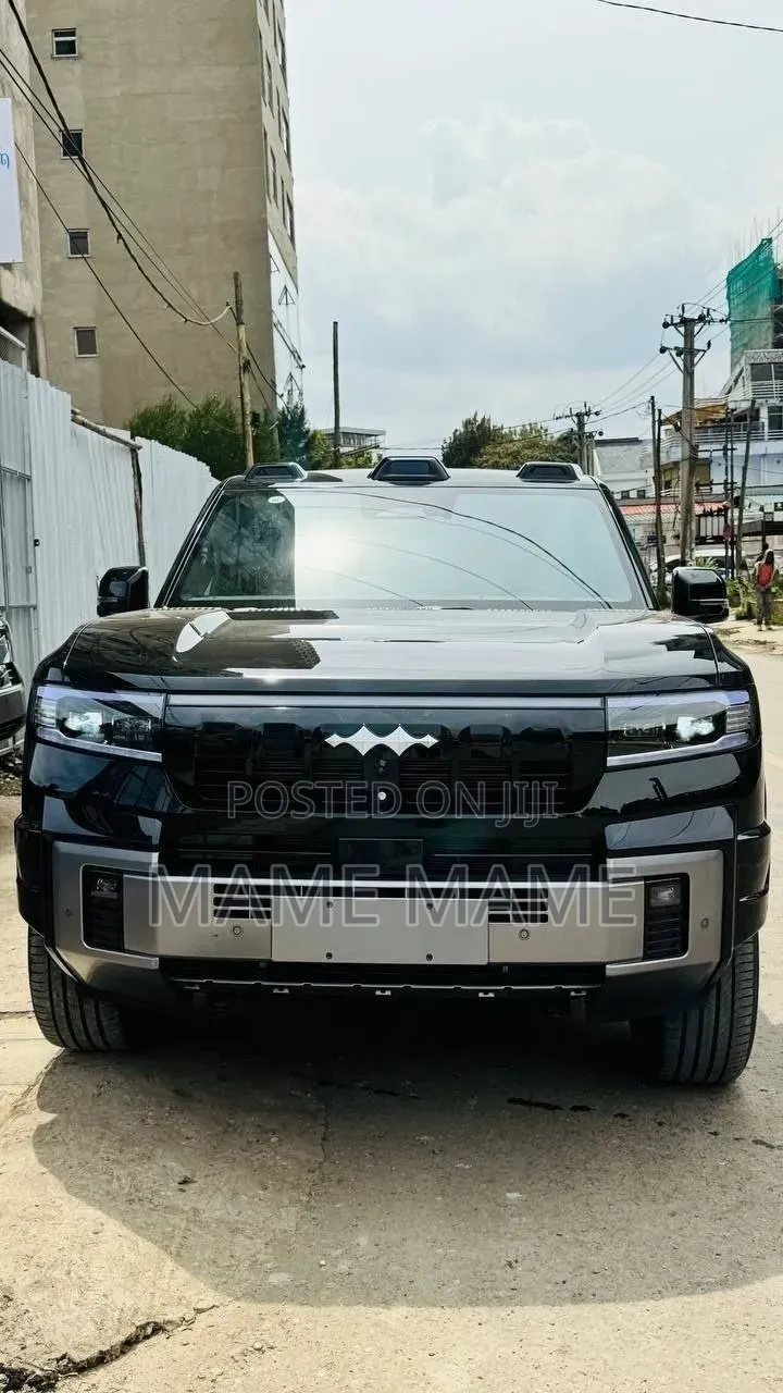 New BYD Leopard 8 2.0 Hybrid AWD 2025 Black