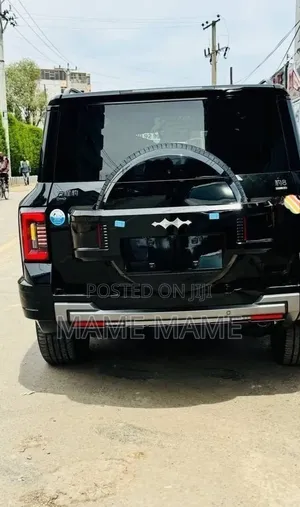 New BYD Leopard 8 2.0 Hybrid AWD 2025 Black