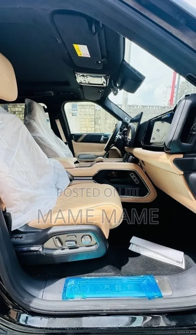 New BYD Leopard 8 2.0 Hybrid AWD 2025 Black