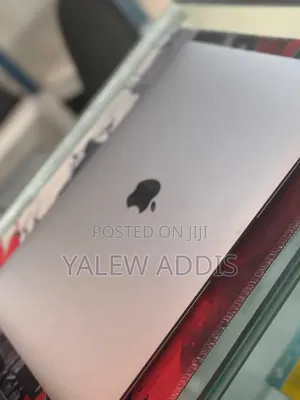 New Laptop Apple MacBook Air 2020 M1 8GB Apple M1 SSD 256GB