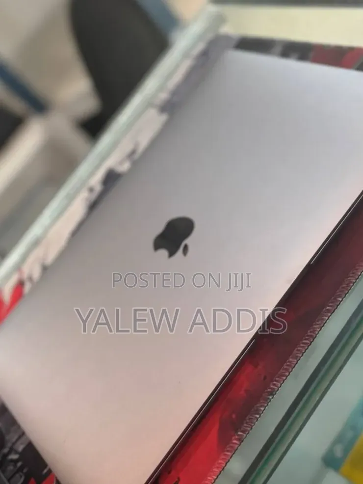 New Laptop Apple MacBook Air 2020 M1 8GB Apple M1 SSD 256GB