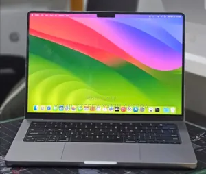 New Laptop Apple MacBook Pro 2024 M3 8GB Apple M3 SSD 512GB