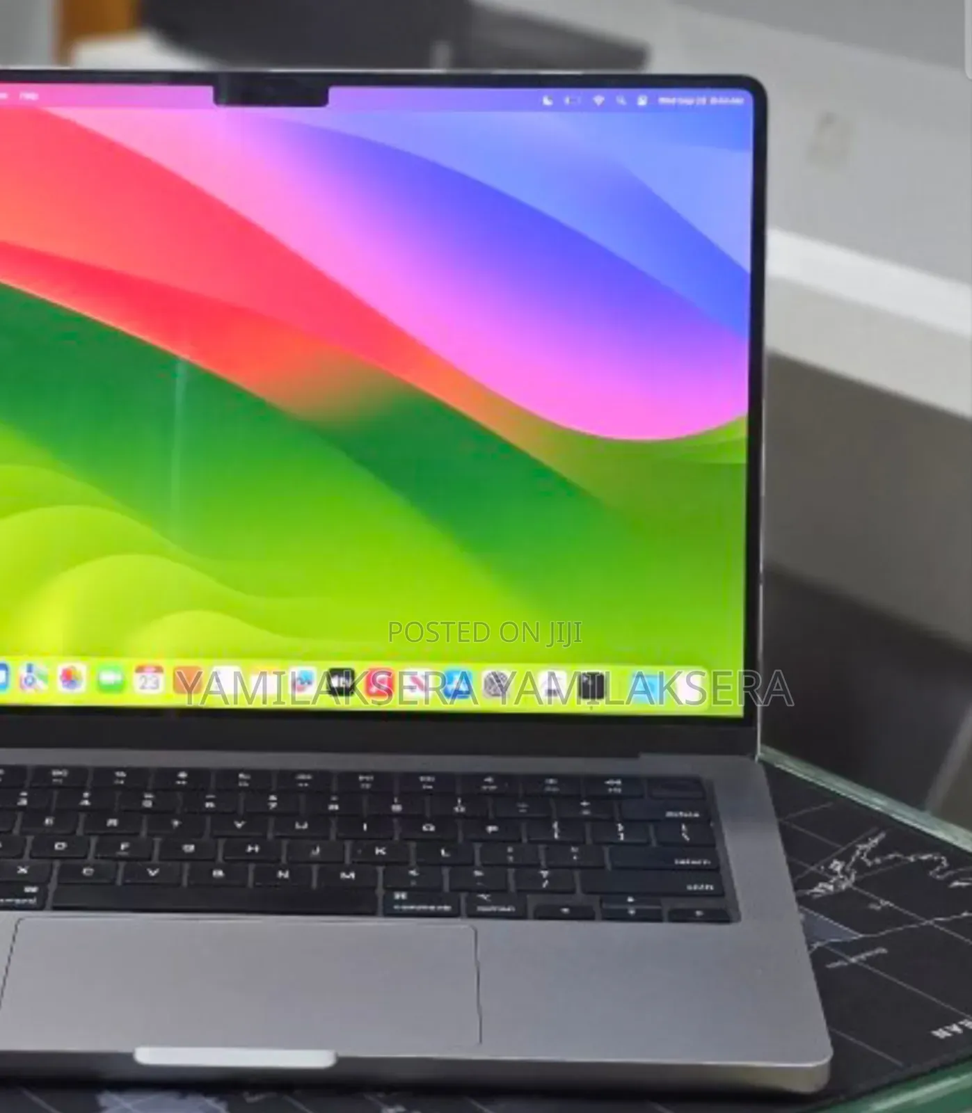 New Laptop Apple MacBook Pro 2024 M3 8GB Apple M3 SSD 512GB